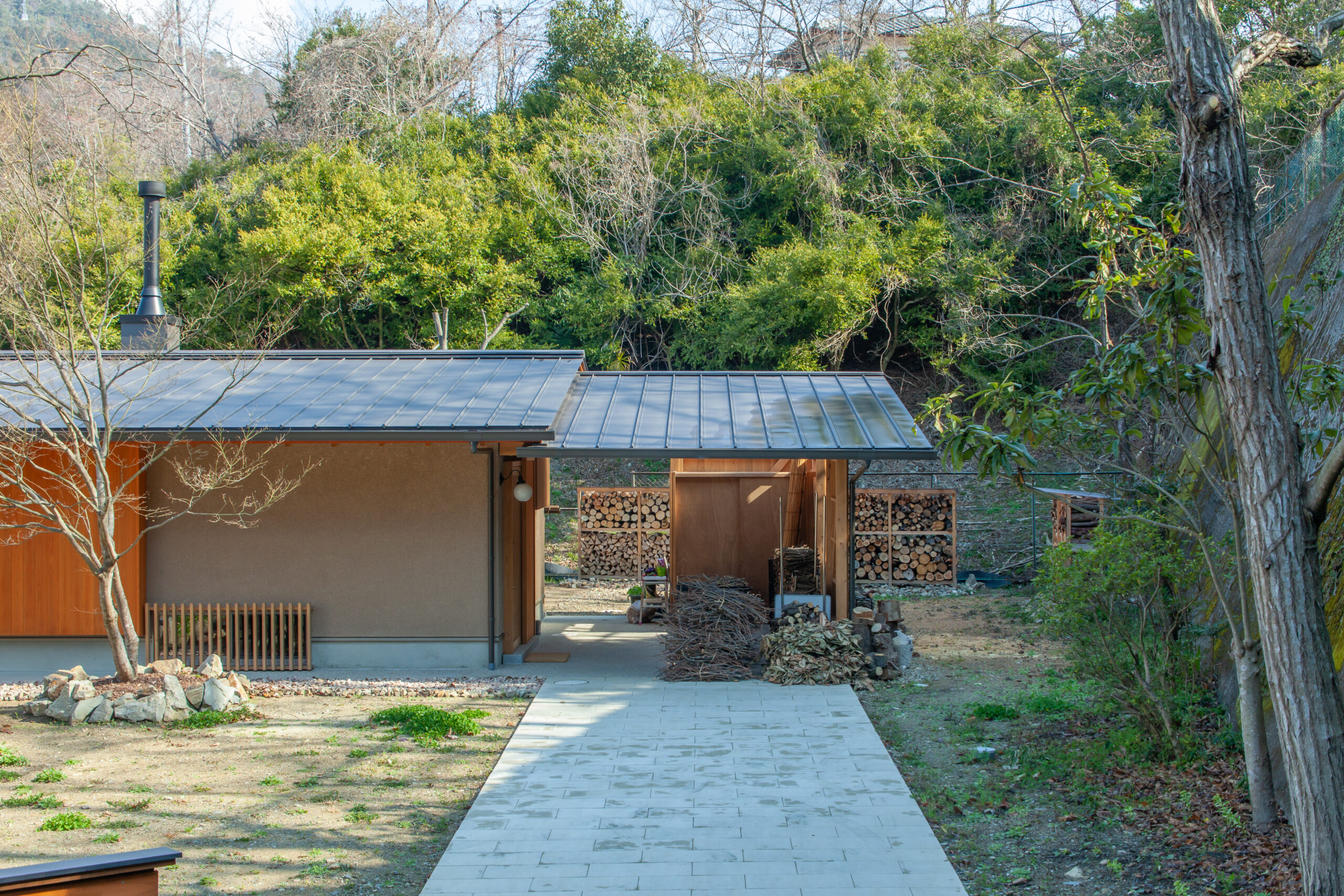 土壁（木ずり）の家